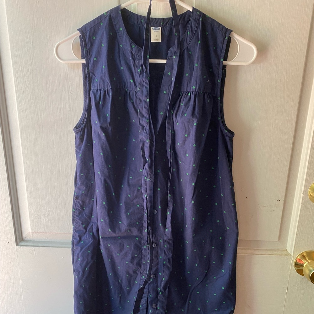 Navy shirt dress with green polka dots, tie waist, size small